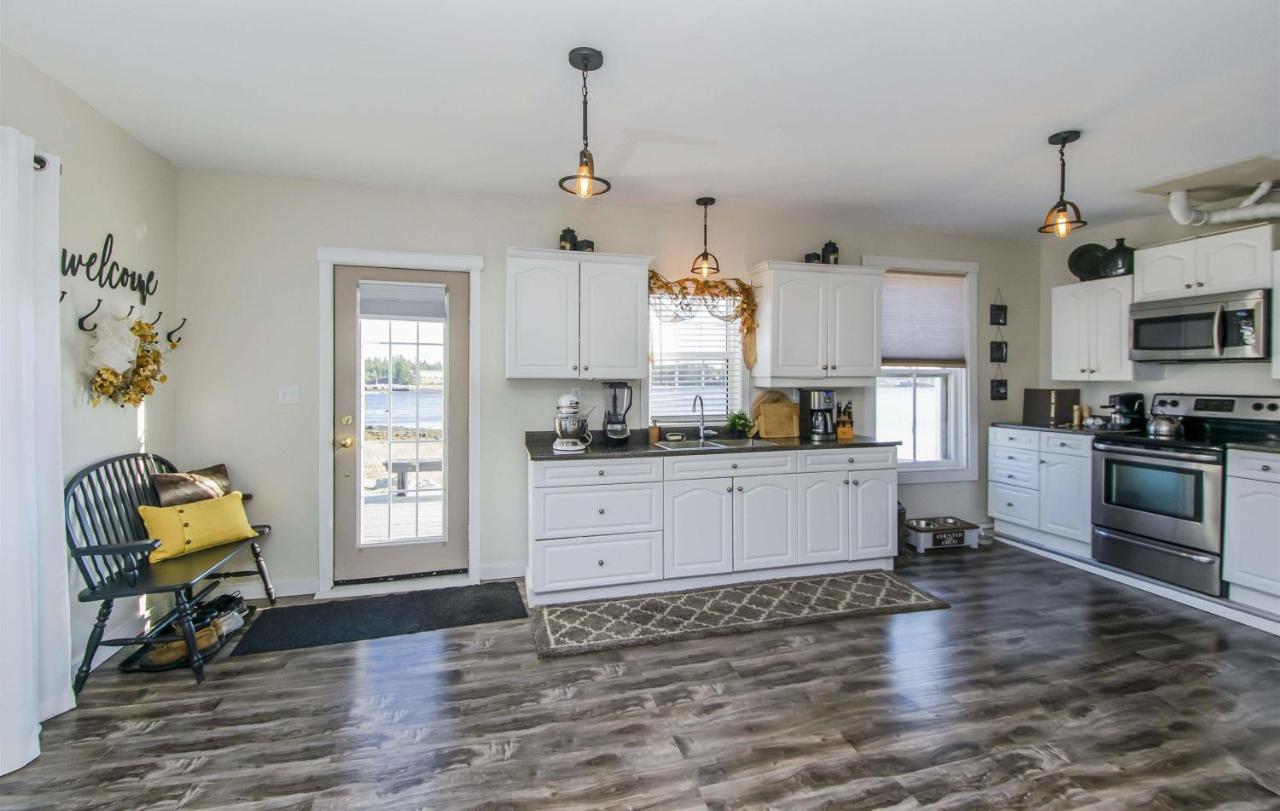 Atlantic Shores Retreat Villa Port Dufferin Екстериор снимка